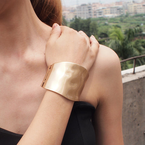 Fashion Statement Wide-Brimmed Cuff Bracelet