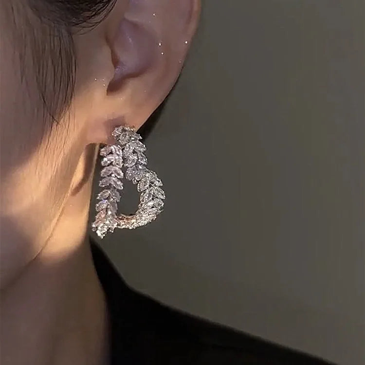 New Design Luxury Gold Zircon Heart feaCrystal Leaves Earrings - Frimunt Clothing Co.