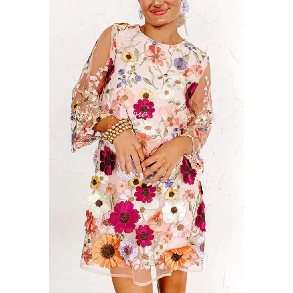Women's Floral Applique Mini Dress Trendy Style - Frimunt Clothing Co.
