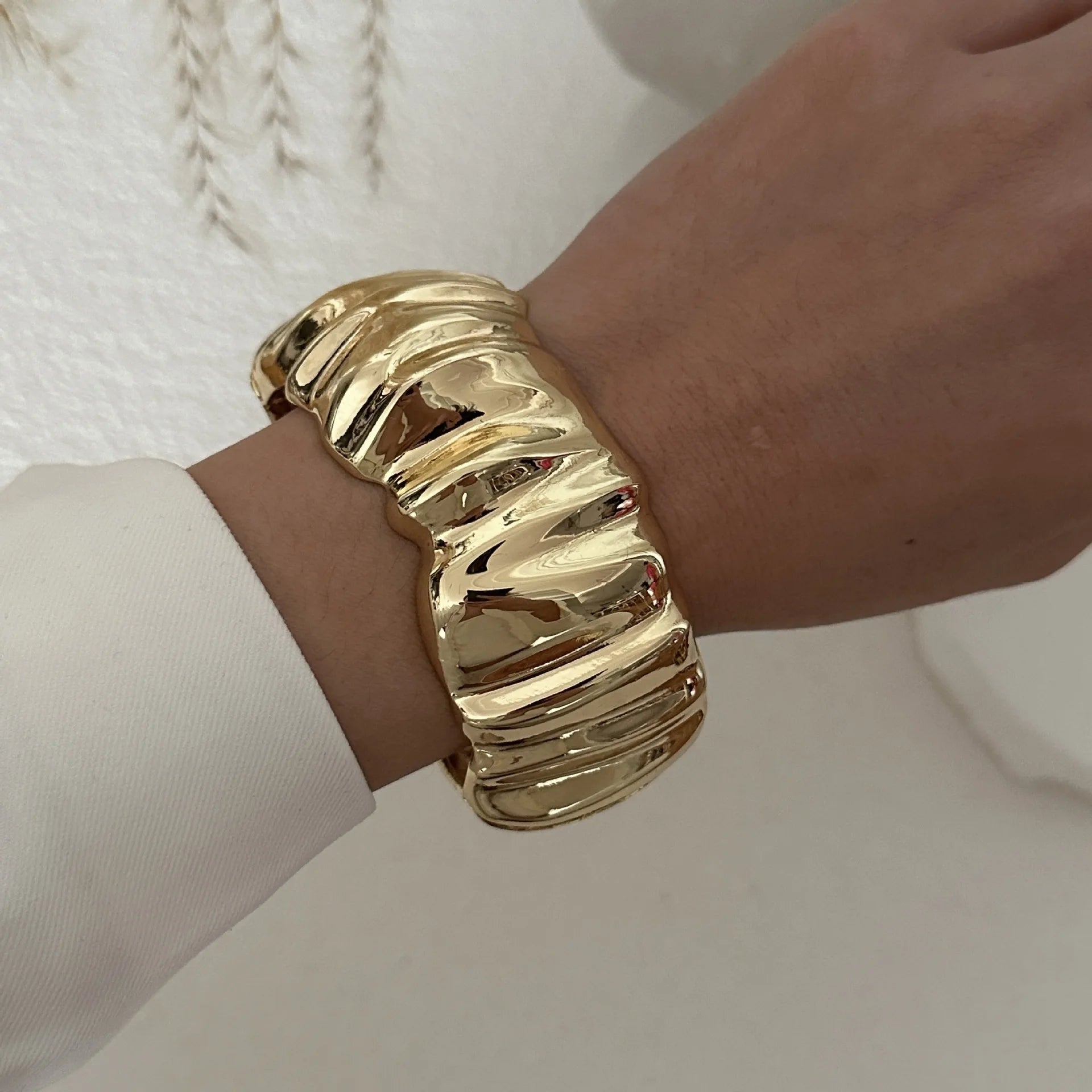 Chunky Wide Embrace Bracelet Bangle Stainless Steel Gold Color - Frimunt Clothing Co.