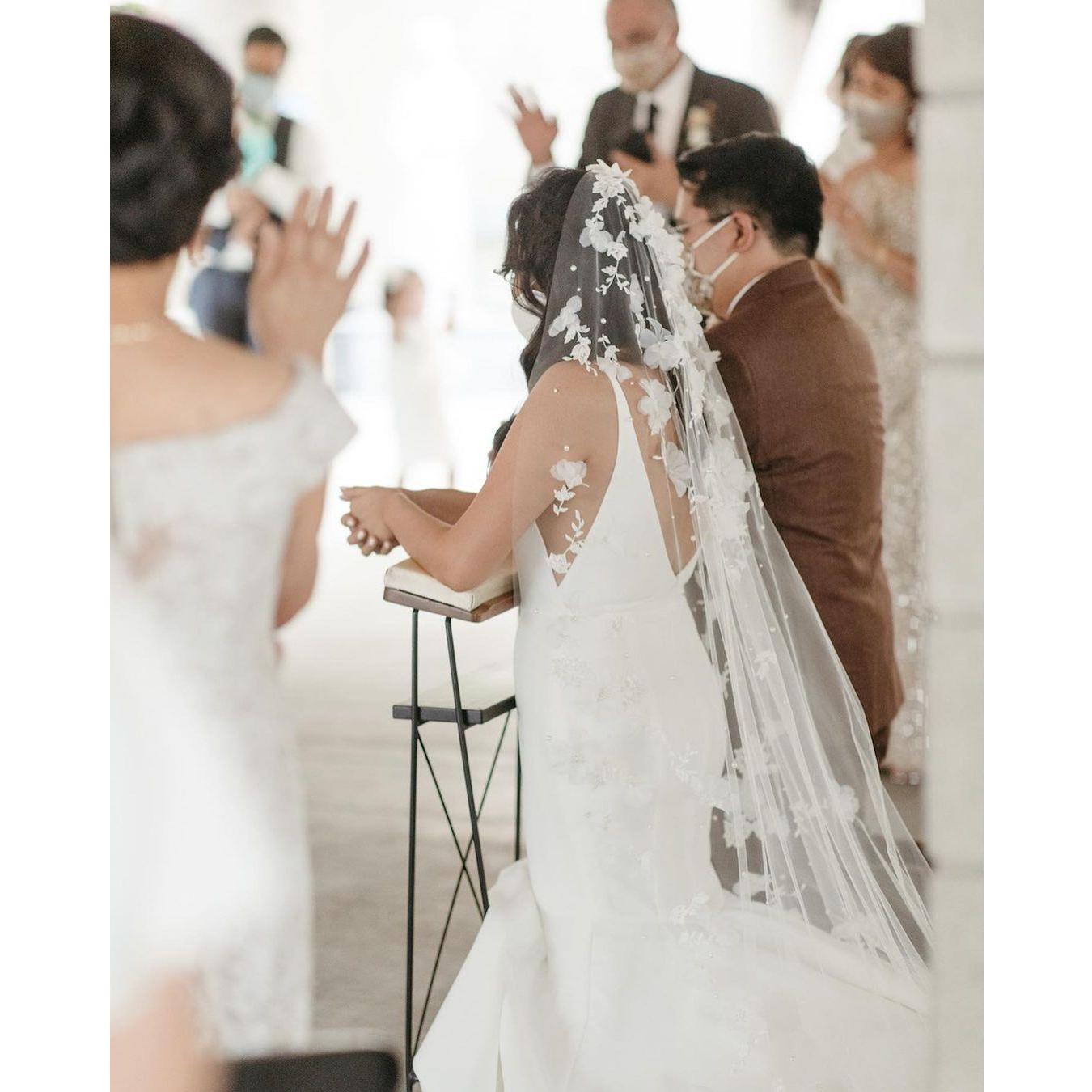 3D Flowers with Pearls Cathedral Length Luxury Bridal Veil - Frimunt Clothing Co.