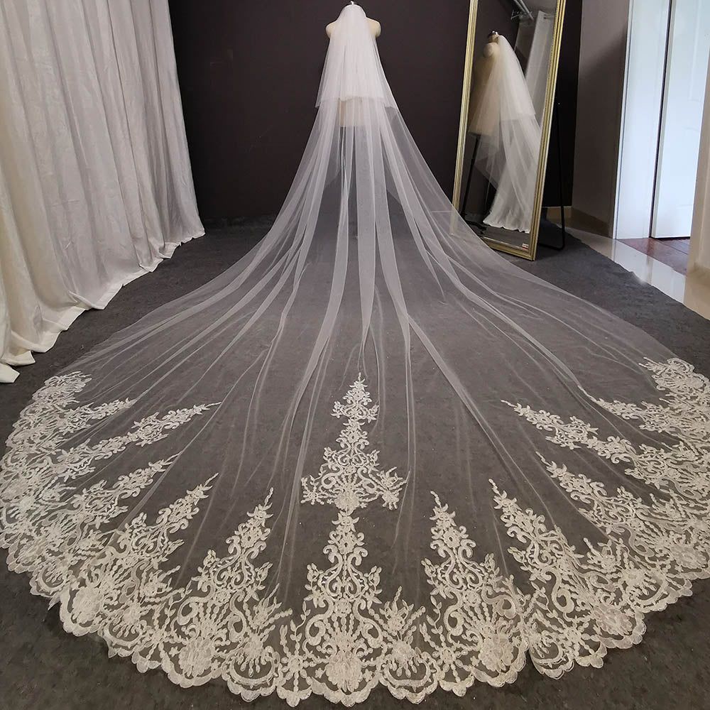 FantasyBride Store Cathedral Long White Ivory Bridal Wedding Veil with Comb Two Tiered Bridal Lace Veil Ivory / 400cm