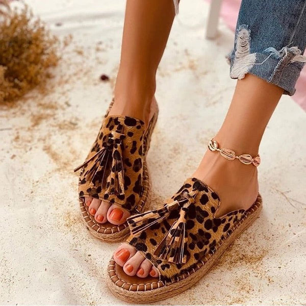 Summer Fashion Women's Chic Handmade Hemp Sandals With Tassels
