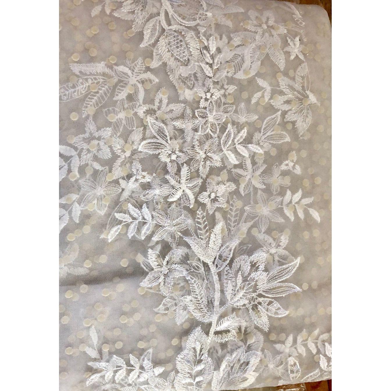 Bridal Veil With Sequins Lace Edge White Cathedral Length Veil With Comb - Frimunt Clothing Co.