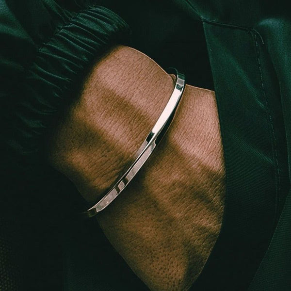 Men Twisted Cuff Bangle Mobius Bracelet Stacking Bangle Stainless Steel Unisex Jewelry - Frimunt Clothing Co.