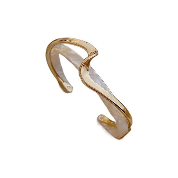 New Simple White Shell Cuff With Bend Metal Geometric Overlap Open Bangle Gold
