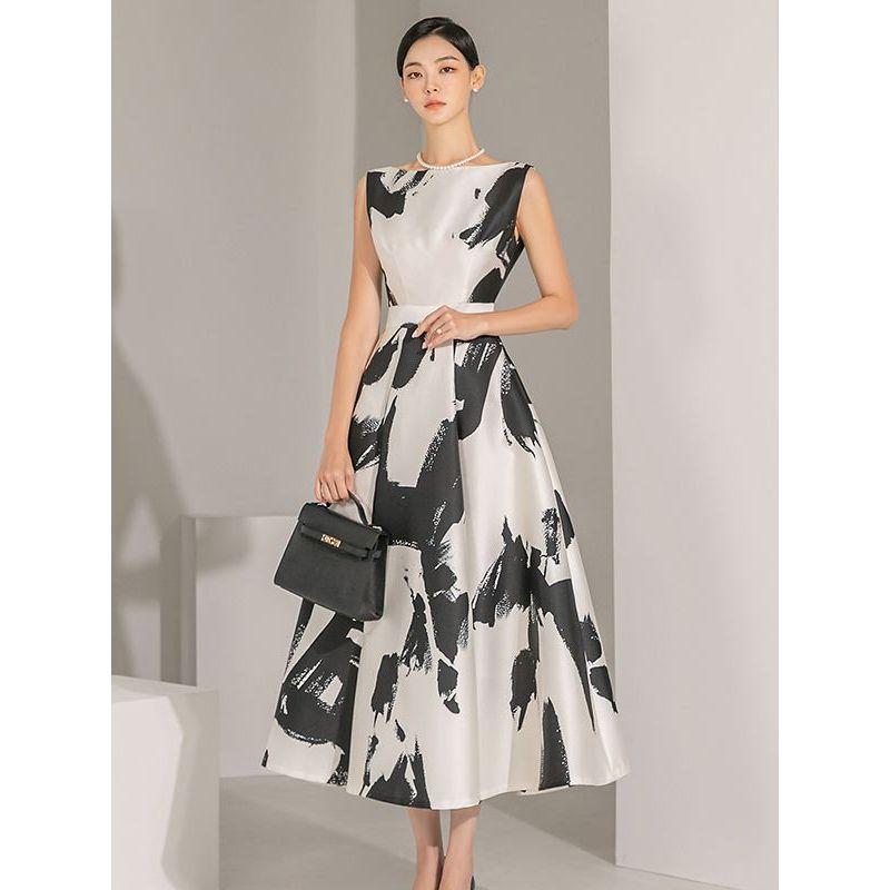 Monochrome Brushstroke Midi Dress Classic Sleeveless A-Line Frimunt Clothing Co. Monochrome Brushstroke Midi Dress Classic Sleeveless A-Line Frimunt Clothing Co.